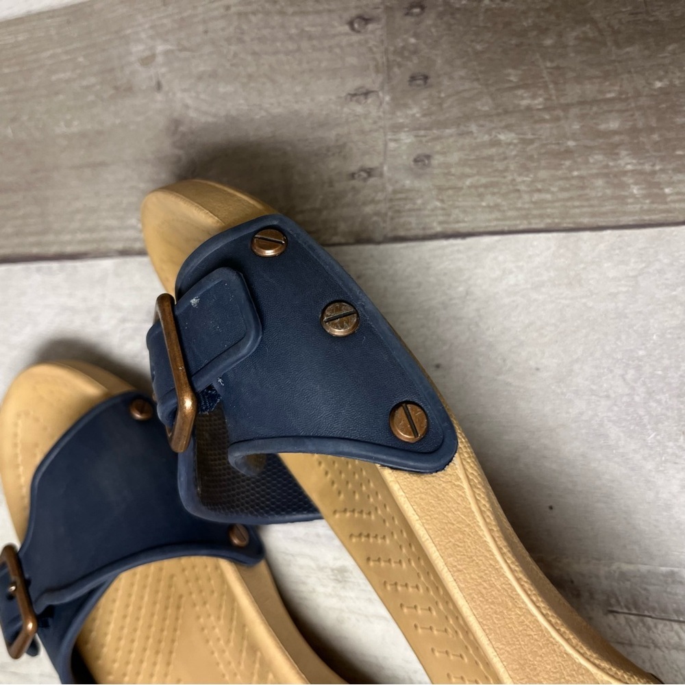 Crocs Sarah Blue Buckle Slip On Sandals Size 9 - Picture 3 of 9